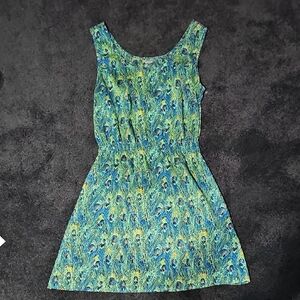 Ali & Kris Multicolor Feather Pattern Dress